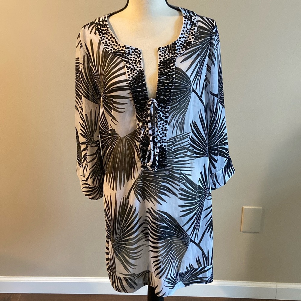 Tommy Bahama Black & White Beaded Tropical Swim Coverup Size is Oversize…